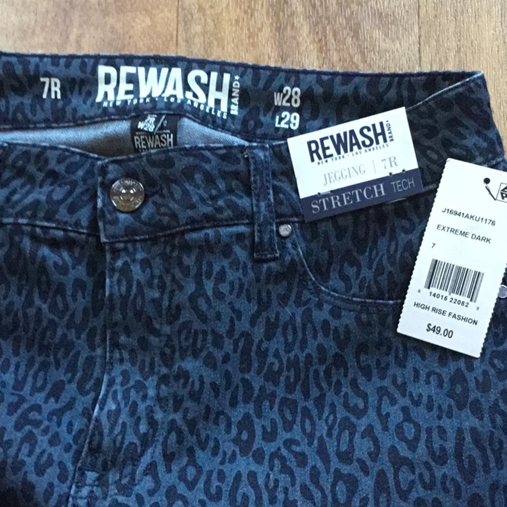 NEW WITH TAGS! Rewash Jegging Extreme Dark Animal Print Skinny Leg Size 7 Reg 28